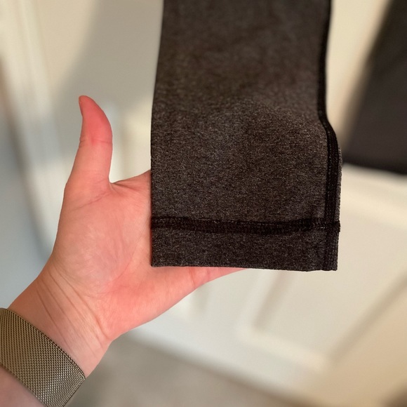 High rise Gray Lululemon leggings with pockets! Size 4, with string ties. - Picture 3 of 9